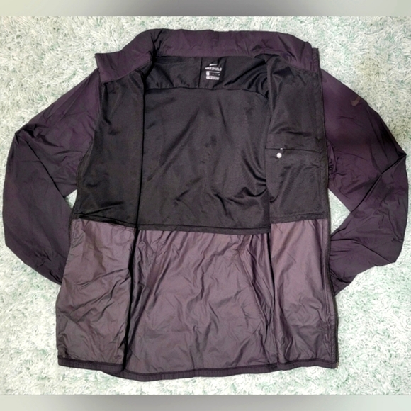 Men's Nike Shield Jacket, Size L - Picture 2 of 2